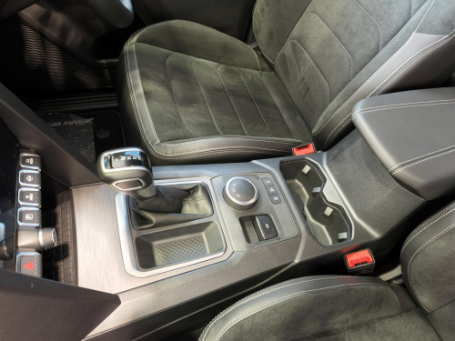 Volkswagen Amarok Dark Label 2.0TDi 4x4 A/T in Botswana