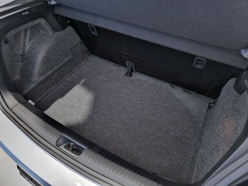 Volkswagen Polo Vivo 1.6L 77kW in Botswana