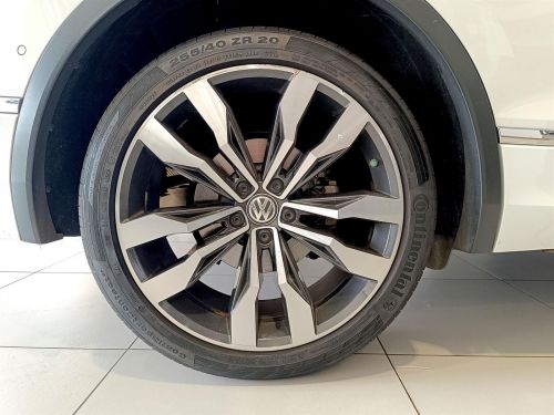 Volkswagen Tiguan 2.0TDI HighLine R-Line in Botswana