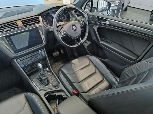 Volkswagen Tiguan 2.0TDI HighLine R-Line in Botswana