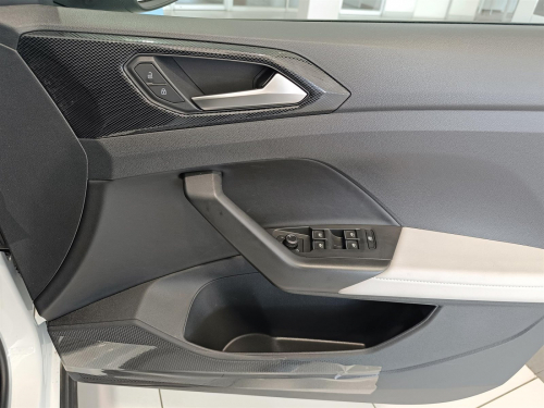 Volkswagen T-Cross 1.0L TSi 85kW in Botswana