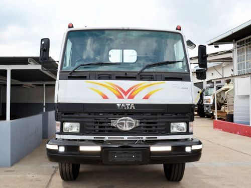 Tata LPT 1518 EX2 in Botswana