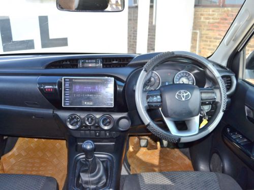 Toyota Hilux vvti in Botswana