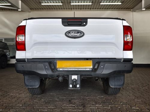 Ford Ranger XL 2.0L A/T in Botswana