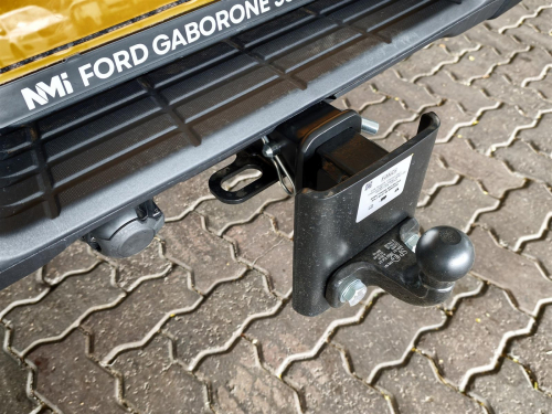 Ford Ranger XL 2.0L A/T in Botswana