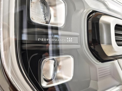 Ford Everest Platinum AWD 3.0L A/T10 in Botswana