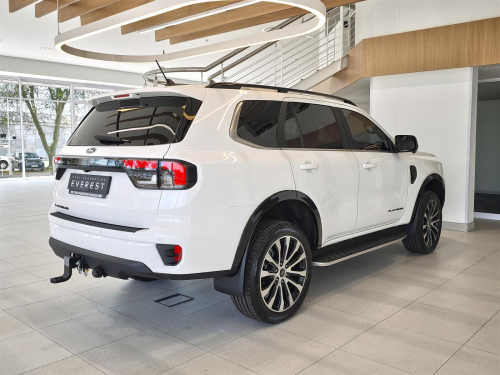 Ford Everest Platinum AWD 3.0L A/T10 in Botswana