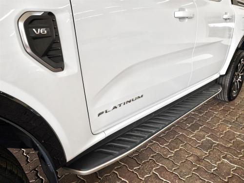 Ford Ranger Platinum 3.0L V6 4x4 in Botswana