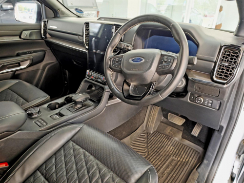 Ford Ranger Platinum 3.0L V6 4x4 in Botswana