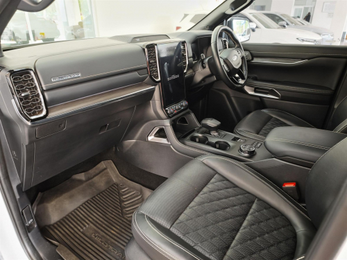 Ford Ranger Platinum 3.0L V6 4x4 in Botswana