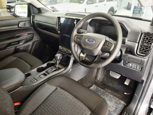 Ford Ranger XL 2.0L A/T in Botswana
