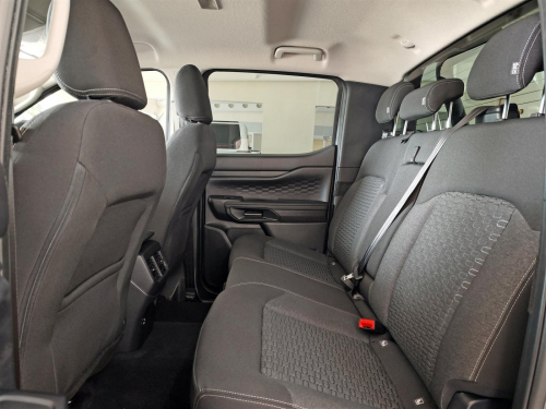 Ford Ranger XL 2.0L A/T in Botswana