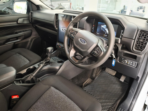 Ford Ranger XL 2.0L A/T in Botswana