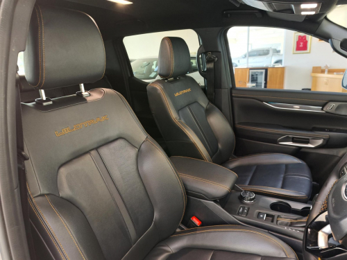 Ford Wildtrak Bi-Turbo 4x4 A/T 2.0L in Botswana