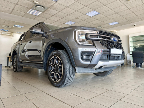 Ford Wildtrak Bi-Turbo 4x4 A/T 2.0L in Botswana