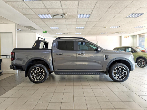 Ford Wildtrak Bi-Turbo 4x4 A/T 2.0L in Botswana