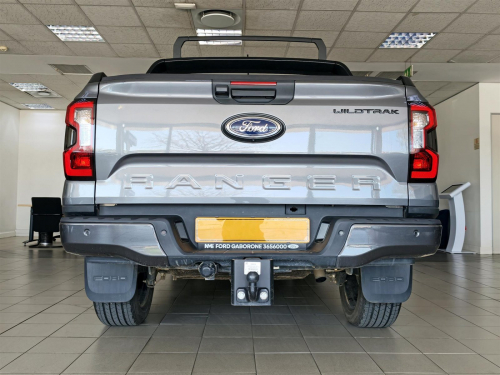 Ford Wildtrak Bi-Turbo 4x4 A/T 2.0L in Botswana