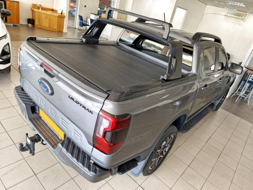 Ford Wildtrak Bi-Turbo 4x4 A/T 2.0L in Botswana