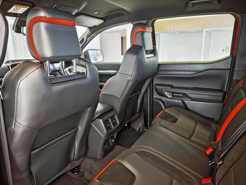 Ford Ranger Raptor 3.0L V6 4x4 A/T in Botswana