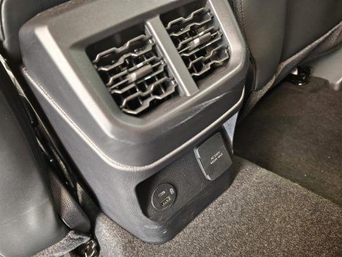 Ford Ranger Raptor 3.0L V6 4x4 A/T in Botswana