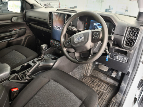 Ford Ranger XL 2.0L A/T in Botswana
