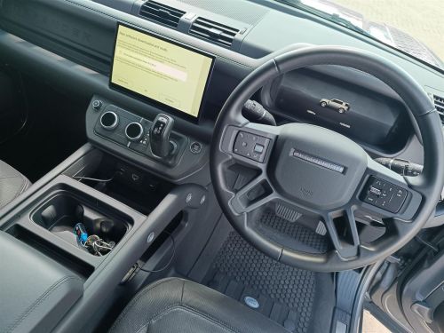 Land Rover Defender 110 3.0L in Botswana
