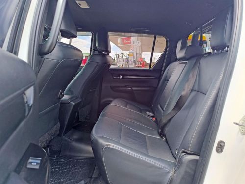 Toyota Hilux Legend 50 2.8GD-6 4x4 A/T in Botswana