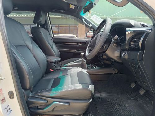 Toyota Hilux Legend 50 2.8GD-6 4x4 A/T in Botswana