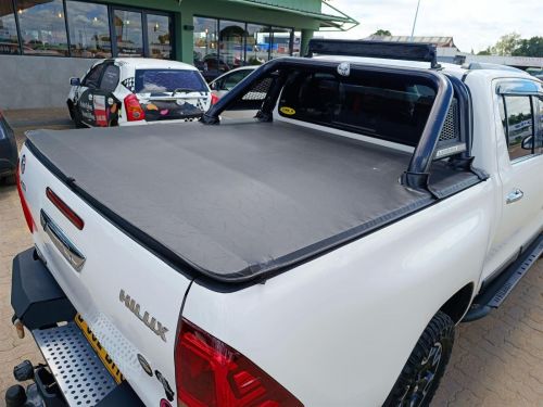 Toyota Hilux Legend 50 2.8GD-6 4x4 A/T in Botswana