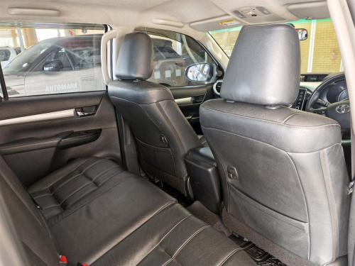 Toyota Hilux Raider 2.8GD-6 A/T 4x2 in Botswana