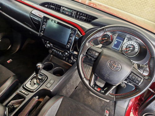 Toyota Hilux Raider 2.8GD-6 4x4 GR-Sport in Botswana