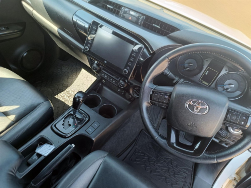 Toyota Hilux Legend 2.8 GD-6 4x4 in Botswana