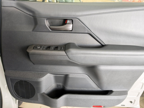 Toyota Hilux Raider 2.8GD-6 A/T in Botswana