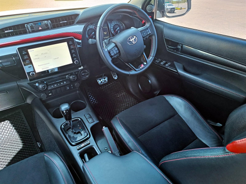 Toyota Hilux GR-Sport II 2.8 GD-6 4x4 in Botswana