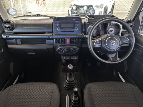 Suzuki JIMNY 1.5 GL in Botswana