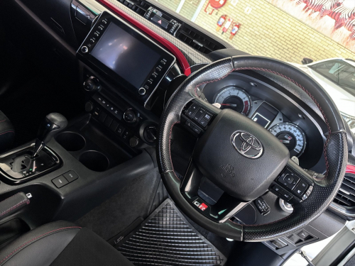 Toyota TOYOTA HILUX GR-S in Botswana