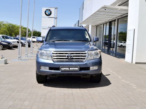 Toyota Land Cruiser 200 Series VX V8 in Botswana