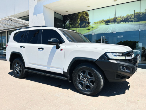 Used Toyota Land Cruiser 300 Series GR for sale in Gaborone