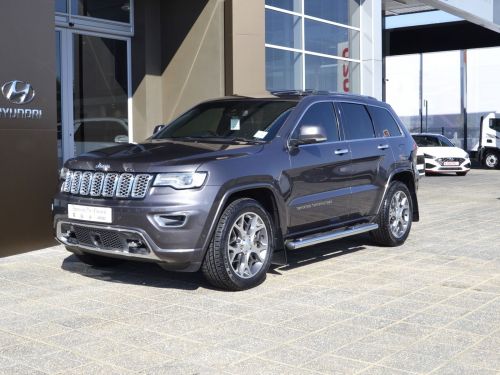 Jeep Grand Cherokee Overland in Botswana