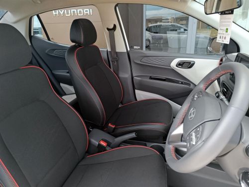 Hyundai Grand i10 1.2 Executive Sedan in Botswana