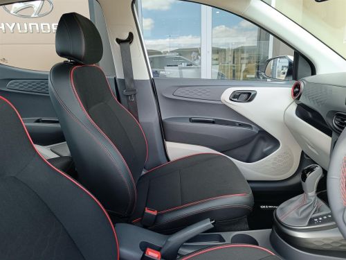 Hyundai Grand i10 1.2 Executive Sedan in Botswana