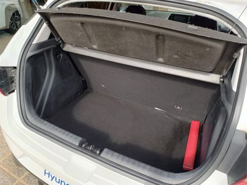 Hyundai i20 1.2L Motion in Botswana