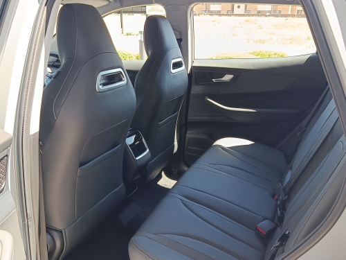 Chery Tiggo 4 Cross 1.5 LIT CVT in Botswana