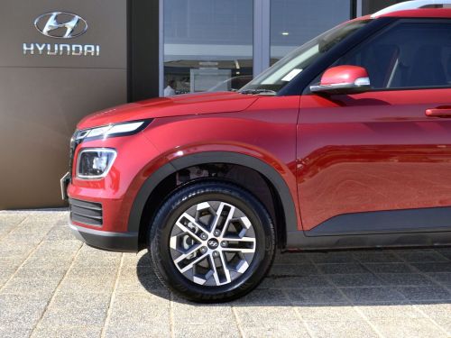 Hyundai Venue TGDi Fluid DCT in Botswana