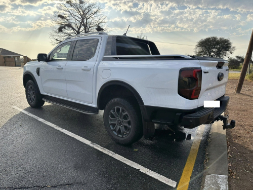 Ford Wildtrak V6 in Botswana