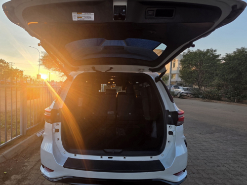 Toyota Fortuner 2.8 GD6 4x4 VX AT in Botswana