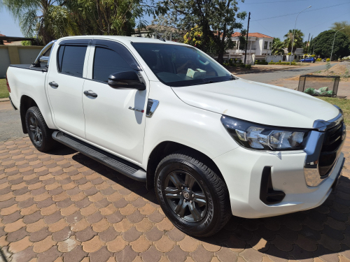Pre-owned Toyota Hilux Double Cab for sale in 