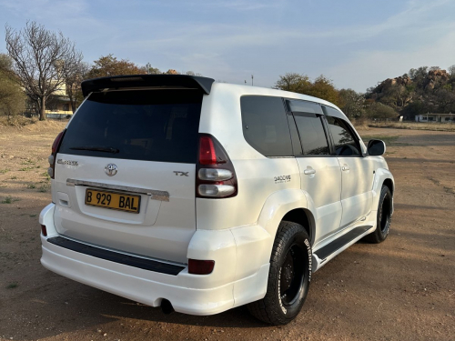 Toyota Landcruiser Prado in Botswana