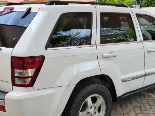 Jeep Grand Cherokee Limited 4.7 V8 4x4 in Botswana