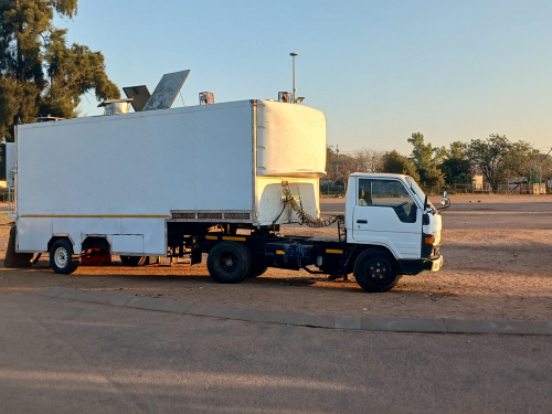 Pre-owned Toyota 14B Dyna Truck for sale in 
